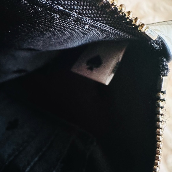 Kate Spade New York Staci Medium L Zip Wristlet - Picture 7 of 9